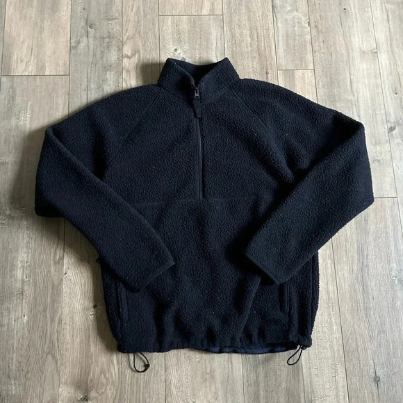 EVERLANE Black Fleece Pullover Sweater Size Small - Picture 1 of 5